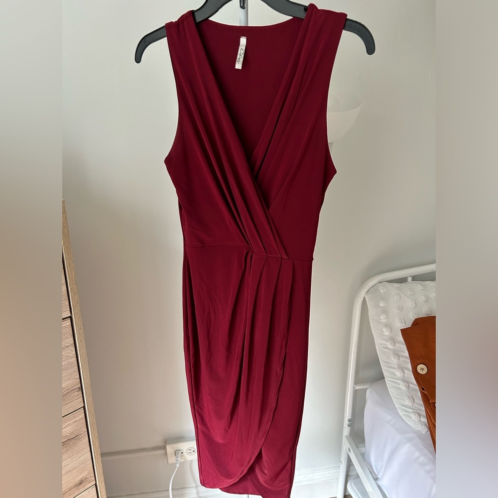 Burgundy sleeveless tulip midi dress size XS